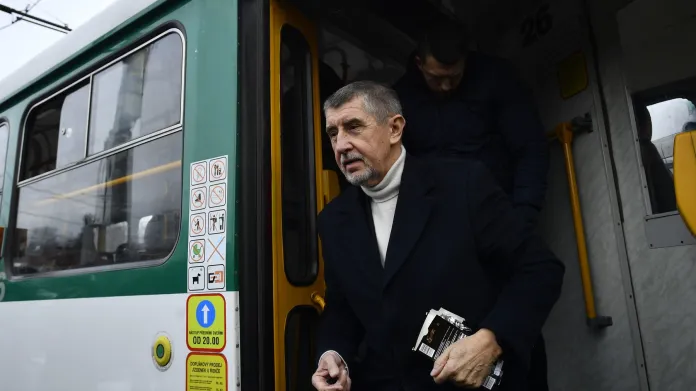 Andrej Babiš cestoval do Jablonce nad Nisou tramvají