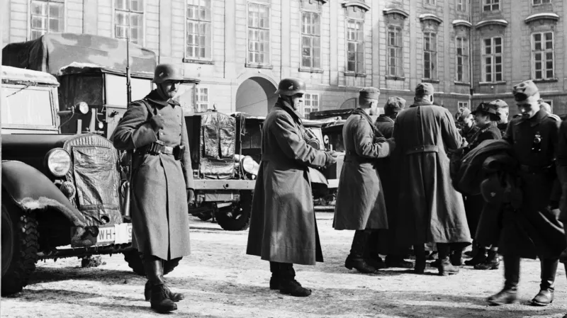 Německá okupační vojska na Pražském hradě v březnu 1939
