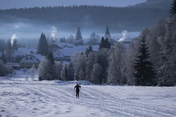 Bezohlední řidiči čtyřkolek ničí lyžařské trasy na Šumavě