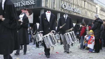 Satirický karneval ve švýcarské Basileji