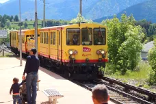 Kanárkový vlak na úpatí Pyrenejí: Otevřeným vagonem až do nejvyšší francouzské stanice