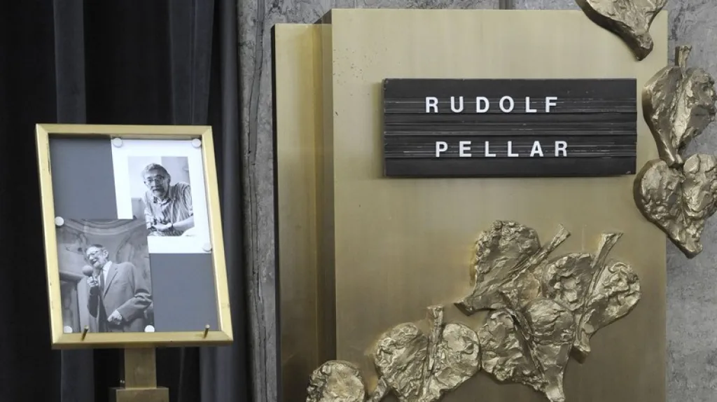 Poslední rozloučení s Rudolfem Pellarem