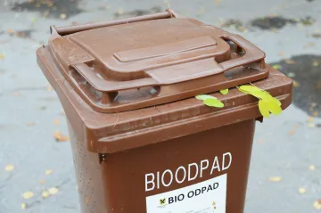 Množství tříděného odpadu v Brně každý rok roste. Popelnice na bioodpad ale chybí