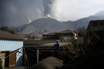 Kvůli sopečnému popelu znovu nefunguje letecká doprava na ostrově La Palma