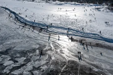 Teploty v Polsku spadly hluboko pod nulu, po letech zamrzl i Gdaňský záliv