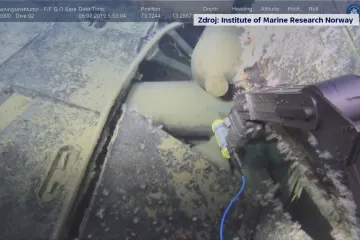 Vrak sovětského Komsomolce je stále radiokativní, ponorka však zamořuje okolí ve velké hloubce