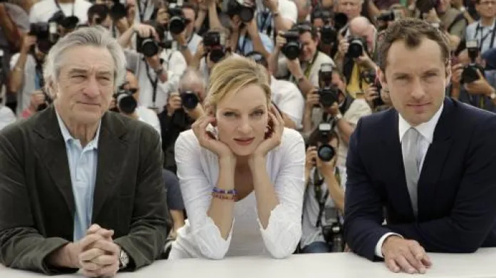 Cannes 2011 / Robert De Niro, Uma Thurmanová a Jude Law