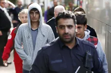 Do Británie dorazili první nezletilí uprchlíci z Calais