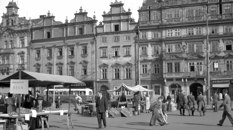 Trolejbus 3Tr na náměstí Republiky