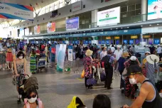 Ve vietnamském letovisku se objevil koronavirus, desítky tisíc turistů musí pryč