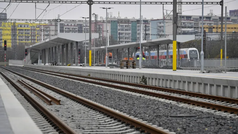 Nádraží Praha-Eden před dokončením