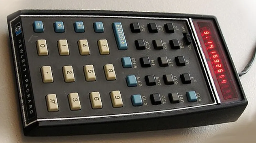 První vědecká kalkulačka