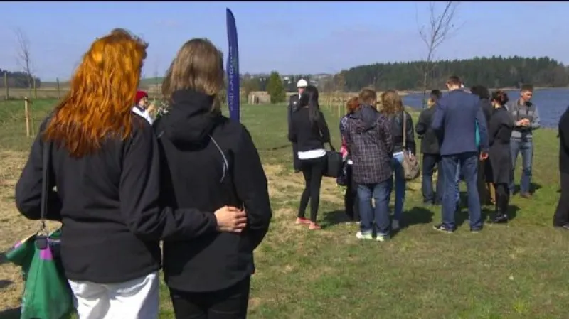 Hrdinství Petra Vejvody bude připomínat 18 dubů