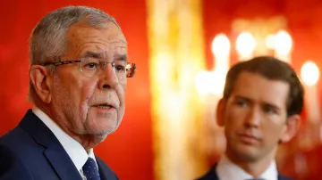 Rakouský prezident Van der Bellen na žádost Kurze odvolal ministra vnitra z FPÖ