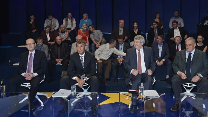Debata šéfů parlamentních stran před evropskými volbami