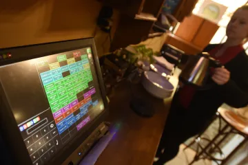 Žádné odklady dalších fází EET. Lidovci a STAN se svým návrhem na vládě neuspěli