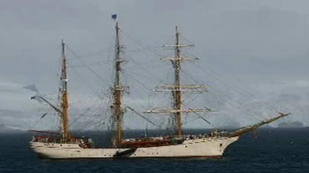 Cesta K. Wolfa kolem Antarktidy