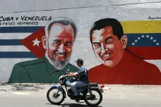 Chávez s Castrem směnili ropu za lidi. Venezuelský režim drží u moci tisíce kubánských vojáků a „poradců“