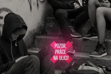 Nevyměňujeme jen jehly, možná pomáháme i vašemu dítěti, upozorňují v kampani streetworkeři