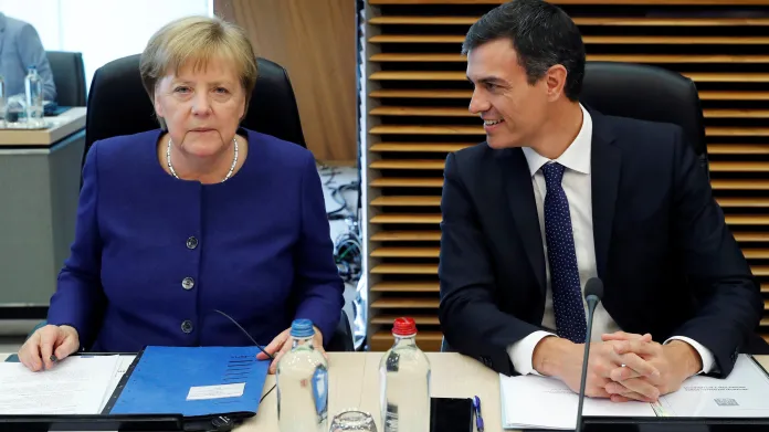 Německá kancléřka Angela Merkelová a španělský premiér Pedro Sánchez