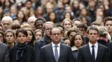 Politické špičky Francie uctily památku na pařížské Sorbonně
