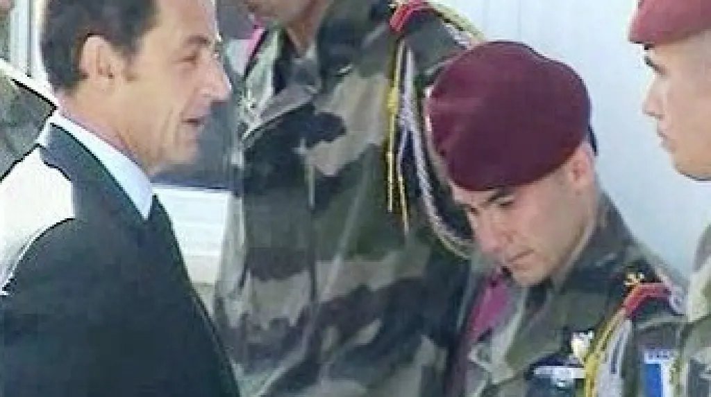 Nicolas Sarkozy u francouzských vojáků