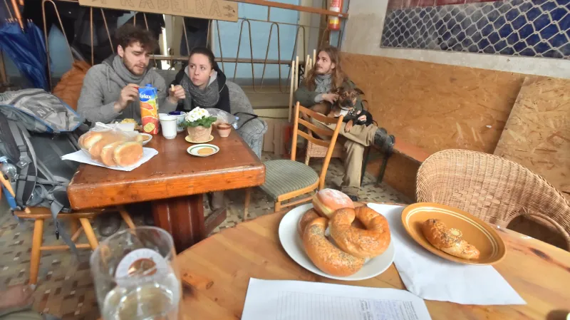 Snídaně občanské neposlušnosti v Klinice