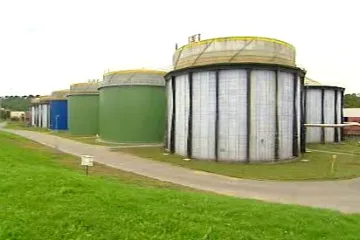 Reportéři ČT: Co radním nevoní, přesunou za Prahu