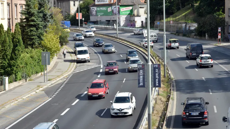 Po zprovoznění Blanky projíždí ulicí V Holešovičkách až 90 tisíc aut za den