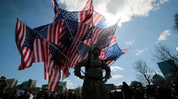 Protesty No Kings v Bostonu 28. 3. 2026