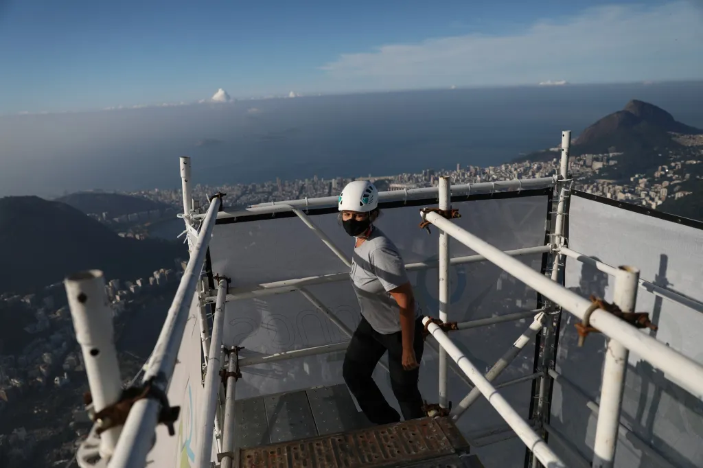 Technici zahájili rekonstrukci na soše Krista Spasitele v brazilském Riu de Janeiro