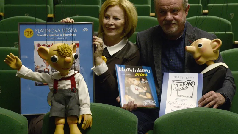 Helena Štáchová a její herecký kolega Martin Klásek