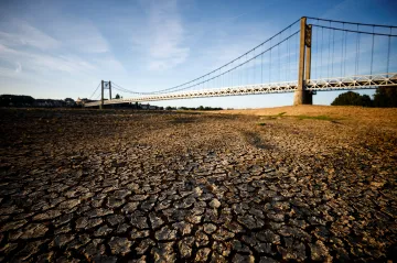 Vstupujeme na neprobádané území, varují klimatologové po rekordně teplém březnu