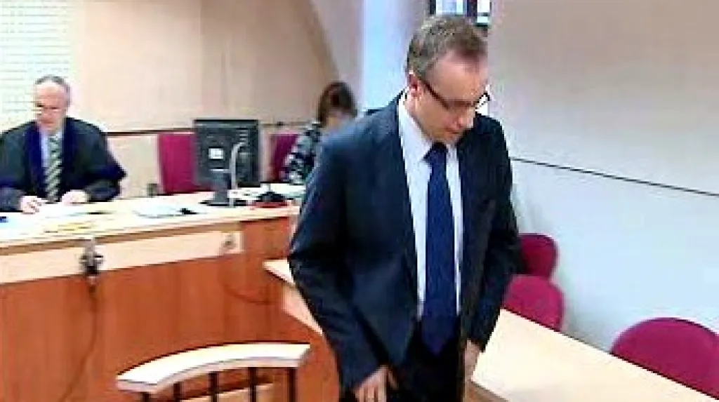 Poslanec Ondřej Plašil u soudu