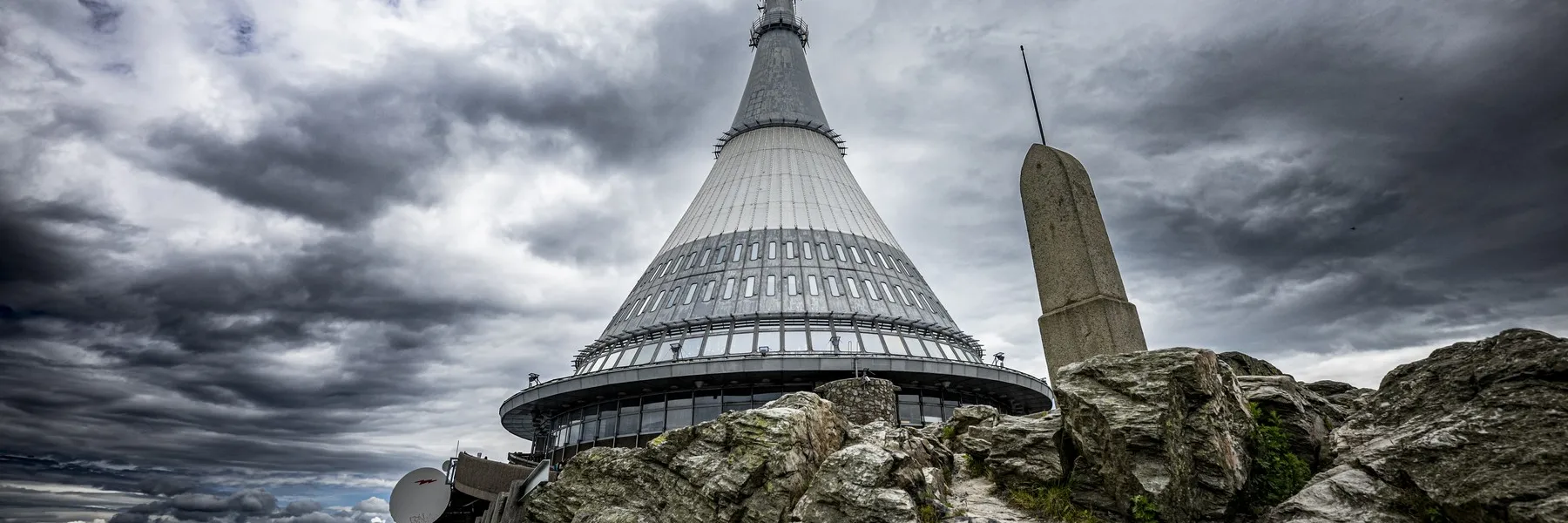 Liberecký kraj koupí hotel a vysílač Ještěd