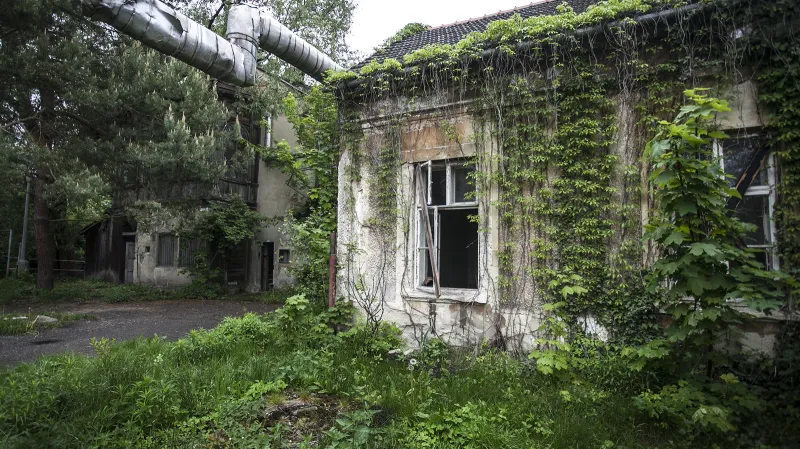 Areál bývalé Schindlerovy továrny v Brněnci