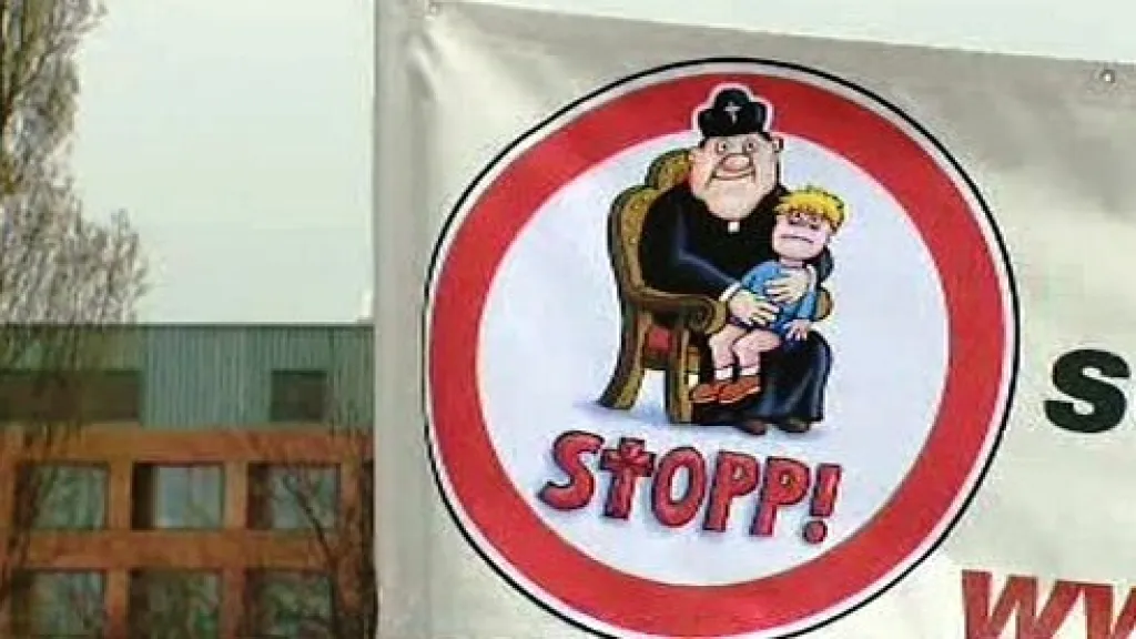 Demonstrace obětí zneužívání