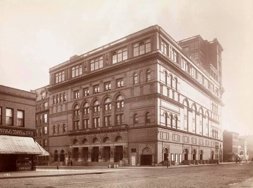 Koncertní síň Carnegie Hall v New Yorku byla otevřena před 130 lety