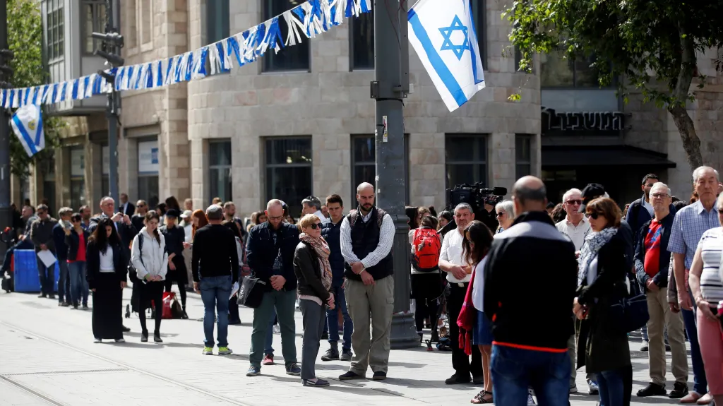 Izrael si připomíná oběti holocaustu