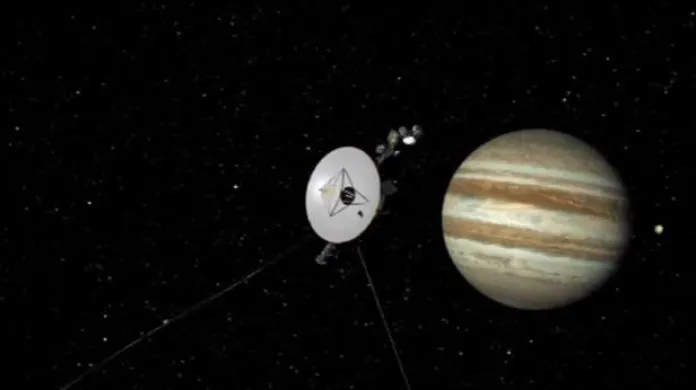Voyager 1 se blíží hranici sluneční soustavy