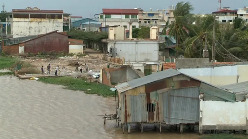 Domy u jezera Boeung Kak