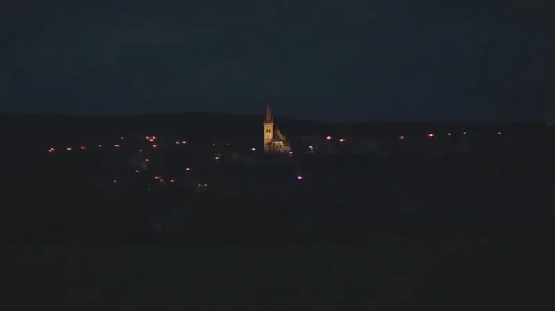 Podle astronomů se v noci často svítí zbytečně