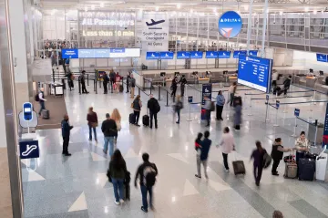 Kvůli shutdownu bylo v USA zrušeno přes tisíc dalších letů