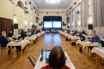 Krize ve vedení Hradce Králové pokračuje. Zastupitelé odvolali náměstkyni Pourovou