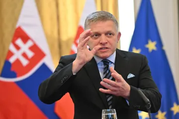 Respektujte slovenský zájem, reagoval Fico na Fialův dopis