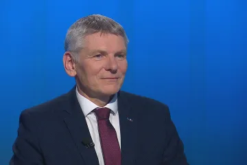 Regulace a nedostatek lidí, jmenuje Hynek klíčové problémy obranného průmyslu