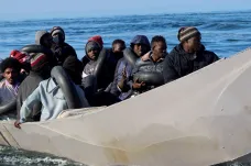 U Tuniska utonulo nejméně jedenáct migrantů, desítky lidí se pohřešují