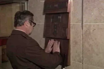 30 let zpět: První deska pro nevidomé ve stanici metra