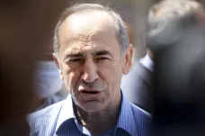 Arménskému exprezidentovi se nelíbí výsledky voleb. Pašinjanovo vítězství chce napadnout u soudu