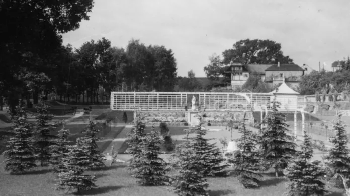 Archivní foto Kumpanovy zahrady (parku Benar)